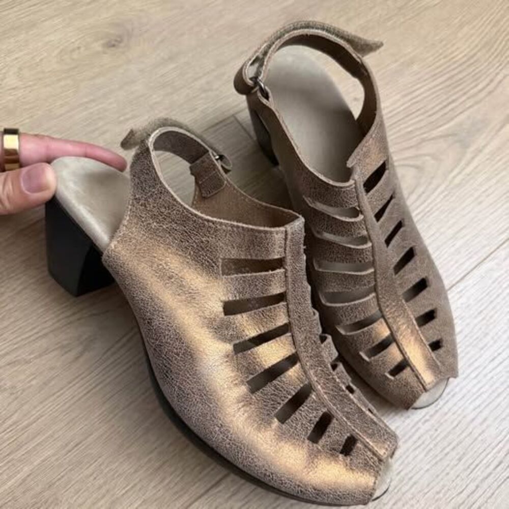 Munro Slingback Sandals Size 7M